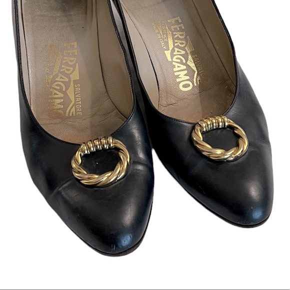 SALVATORE FERRAGAMO 90s Vintage Design Décolleté Shoes - Picture 5 of 10